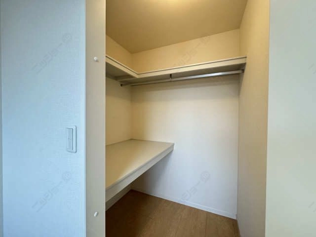 収納（北洋室：東側）