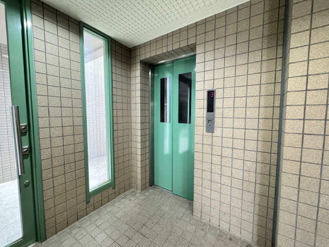 エレベーター