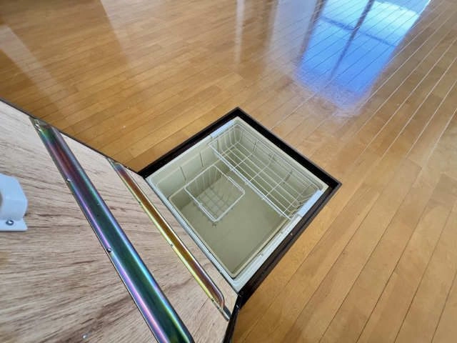 床下収納庫