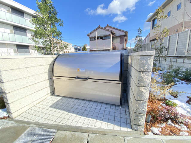 ごみ置き場