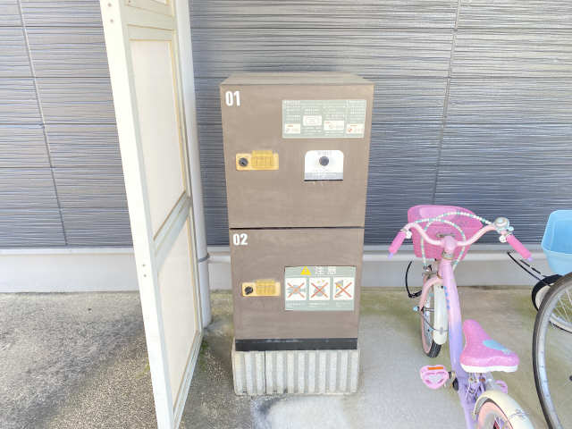宅配ボックス