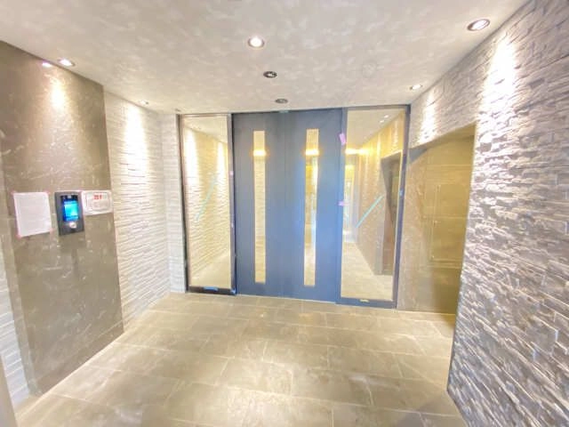 オートロッ  ク