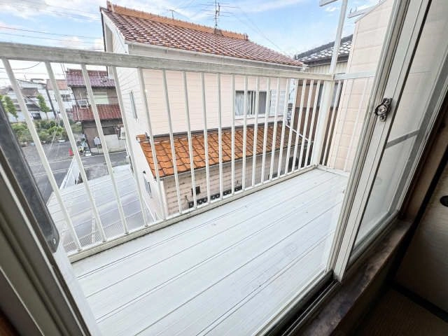 バルコニー（修繕前）