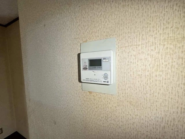 給湯器リモコン（修繕前）