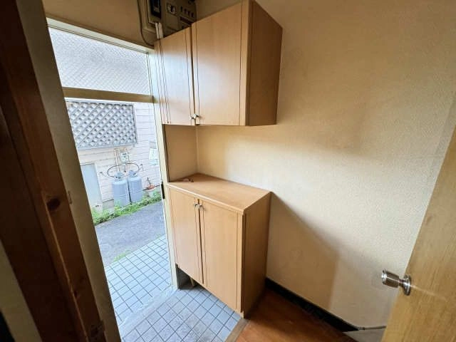 シューズBOX（修繕前）