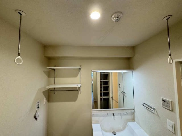 室内物干し（脱衣所）