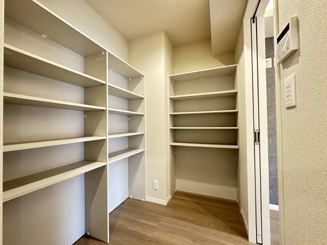 収納(パントリー)