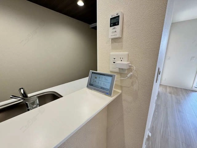 太  陽光発電モニター