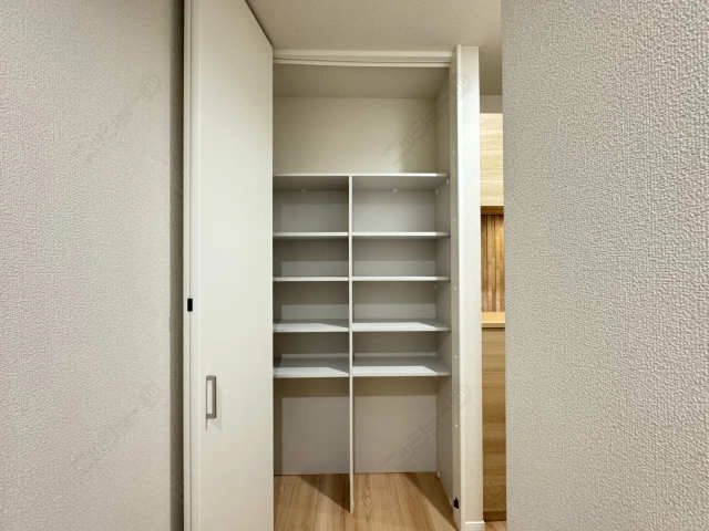 収納(通路)