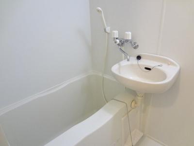レオパレス神戸 2階 浴室