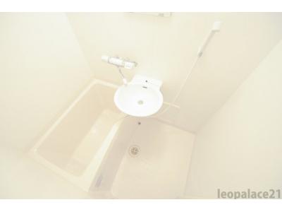 レオパレスゆう 1階 浴室
