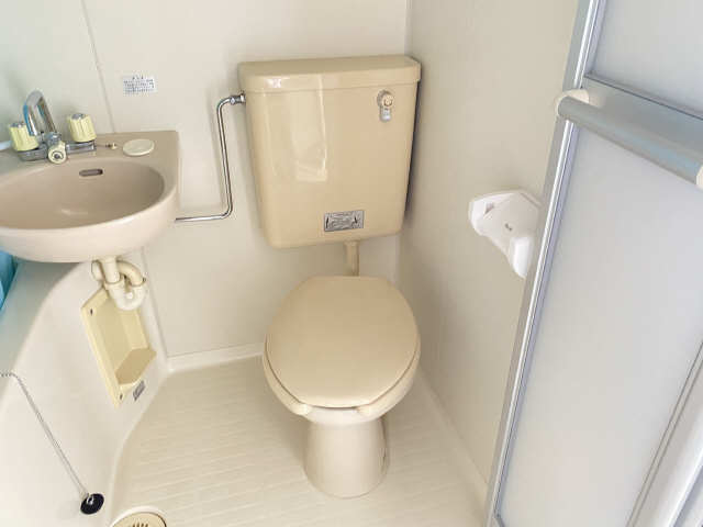 ペルテ旭 3階 WC