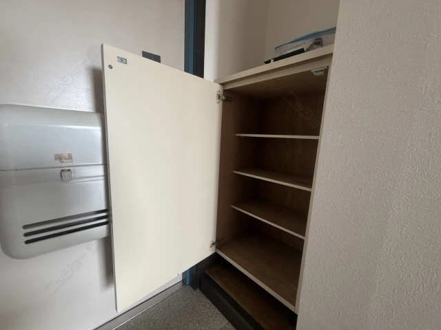 シューズボックス