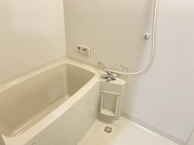 ハートフルマンション　ソーレ 2階 浴室