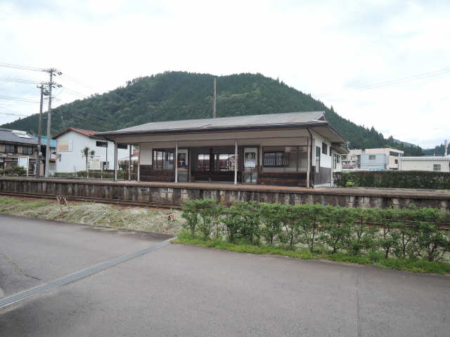 長良川鉄道徳永駅