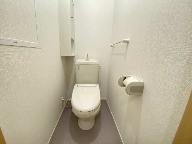 セレーノ・ジュネスＢ 2階 WC