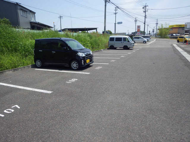 コーポエース　Ａ 2階 駐車場