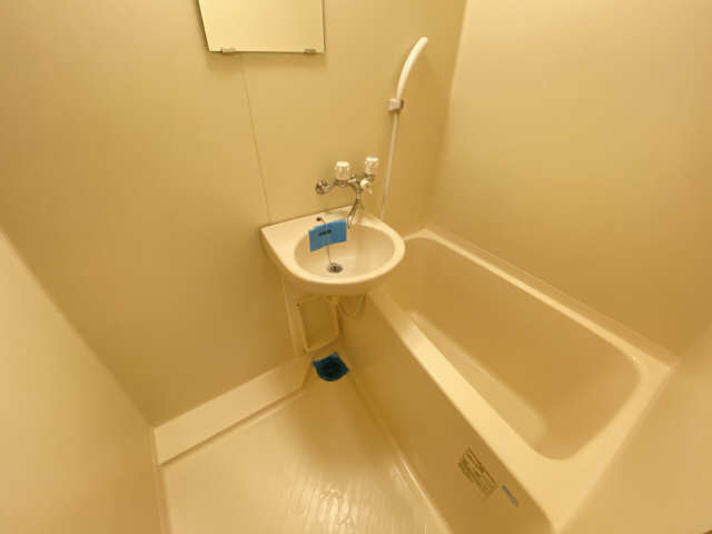 メゾンアミィ 2階 浴室