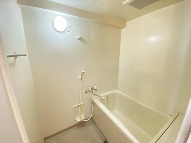 センチュリーハイランド 13階 浴室