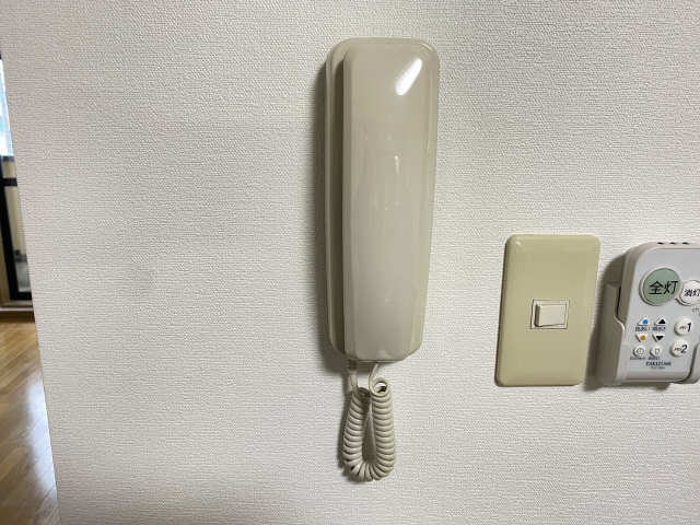 インターホン