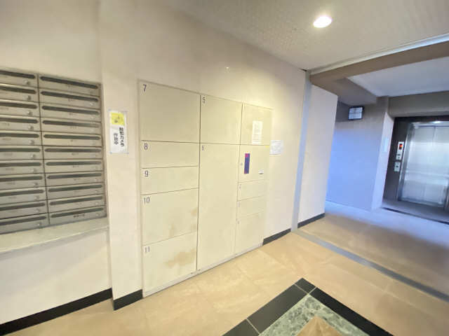 宅配ボックス