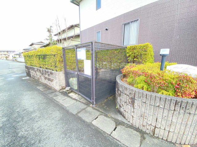 ごみ置き場