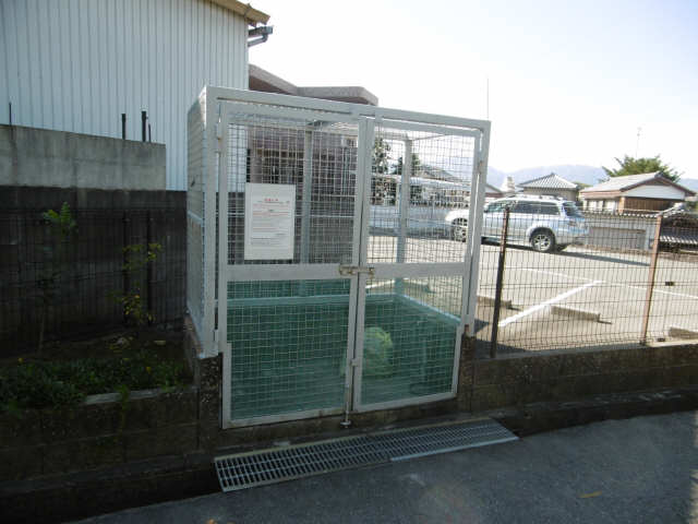 ゴミ置き場