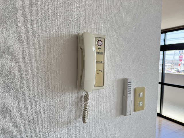 インターホン