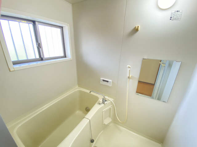 レジデンスシゲ 1階 浴室