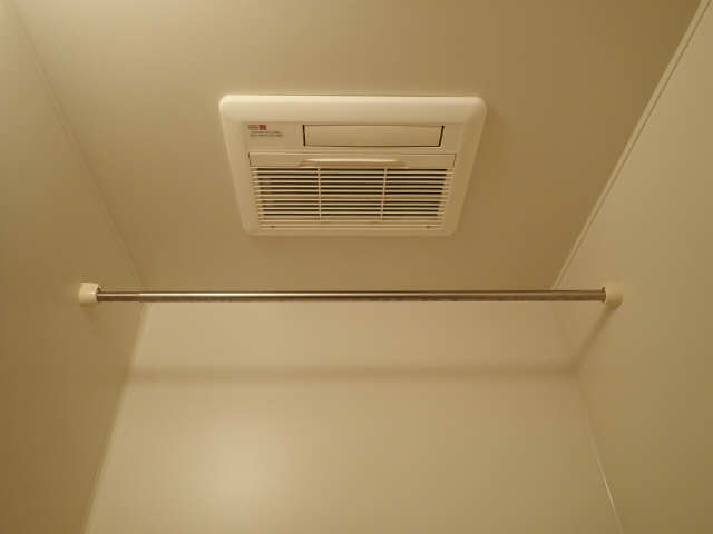 サンアージュ 1階 浴室暖房乾燥機