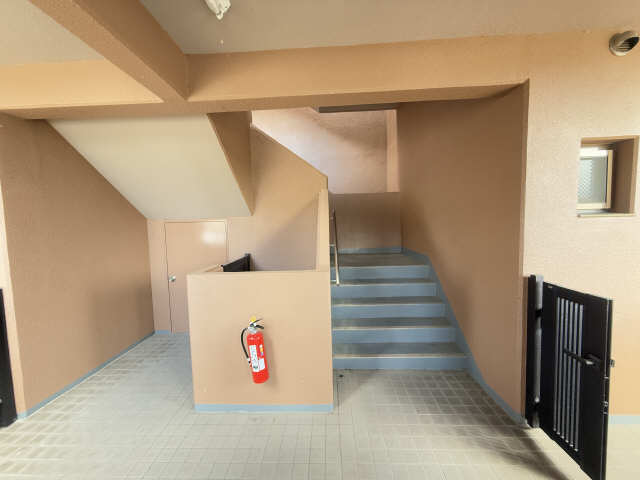 中階段