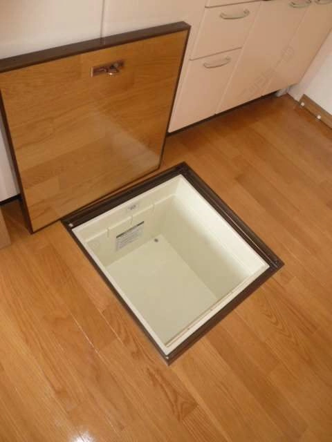 キッチン床下収納