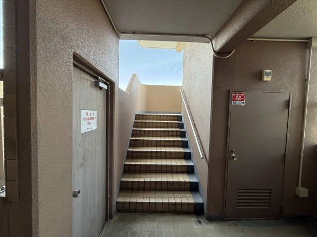 中階段