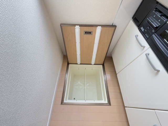 床下収納