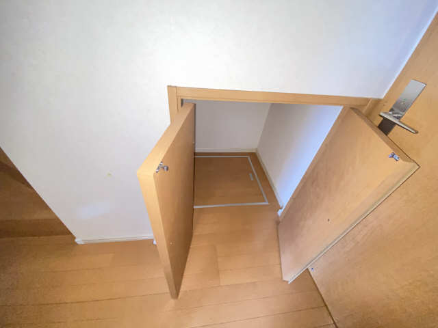 階段下収納