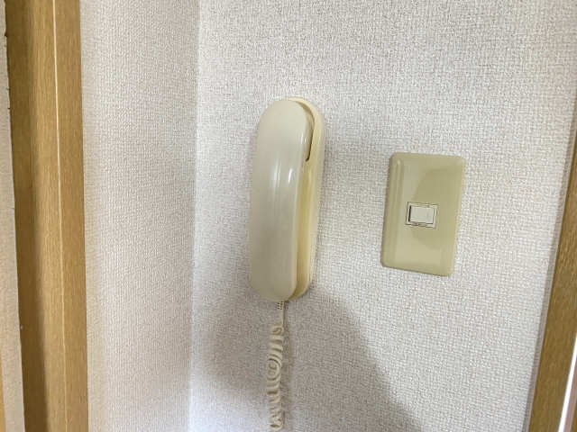 インターホン