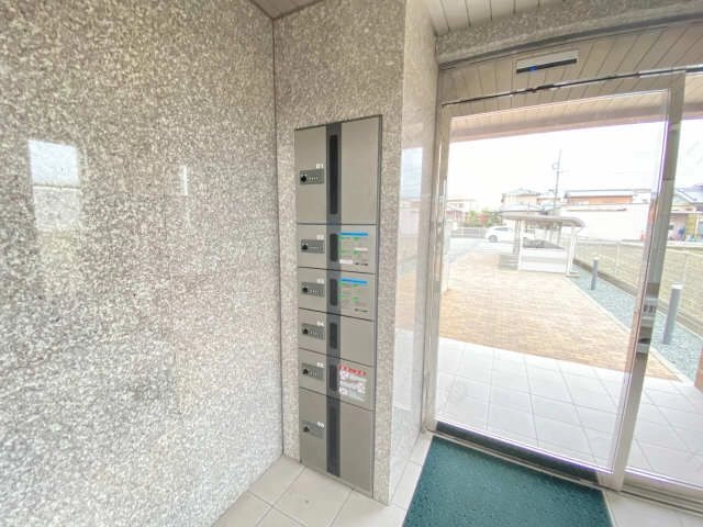宅配ボックス