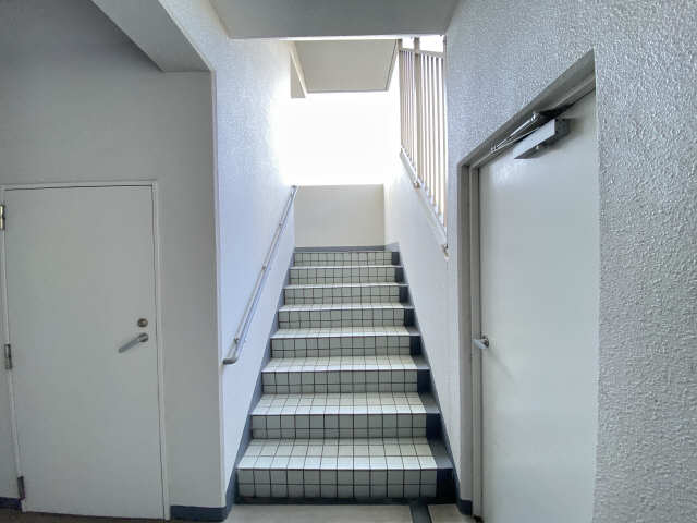 中階段