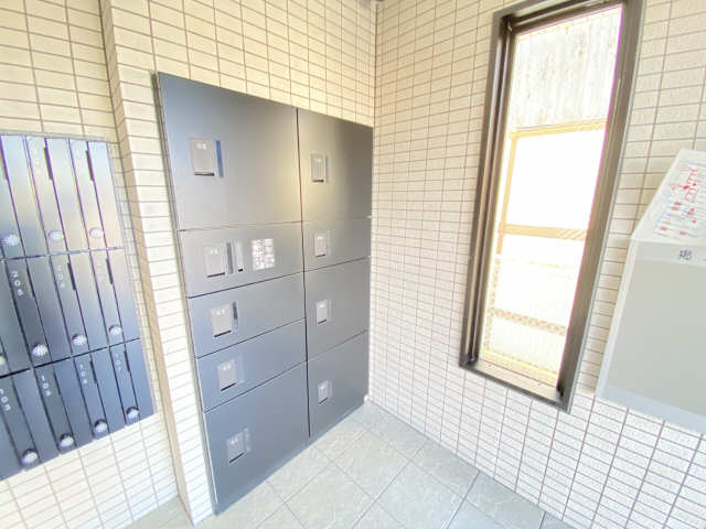 宅配ボックス