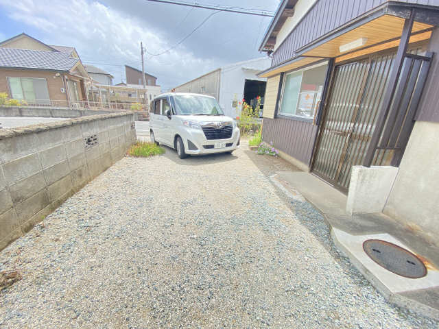 駅部田町戸建１  駐車場