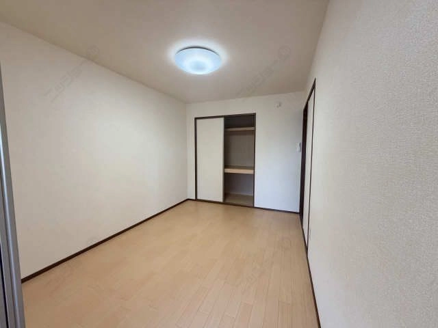 中洋室