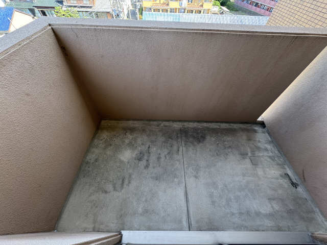 北洋間・バルコニー