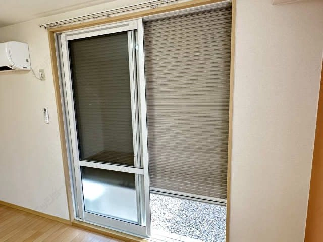 シャッター雨戸