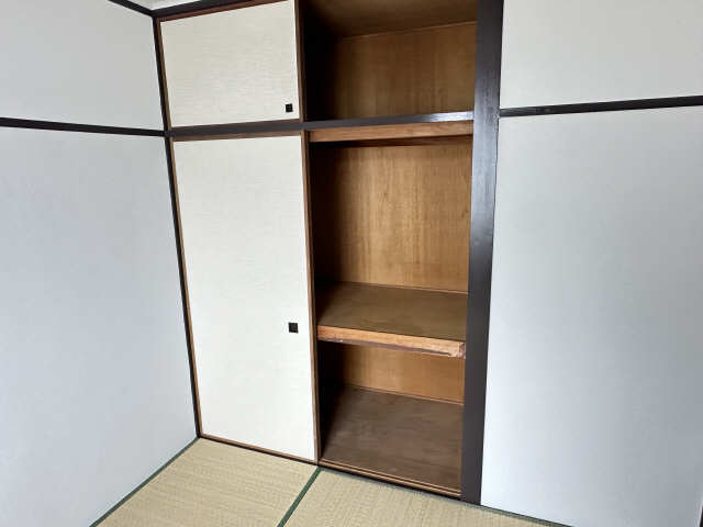 北和室収納