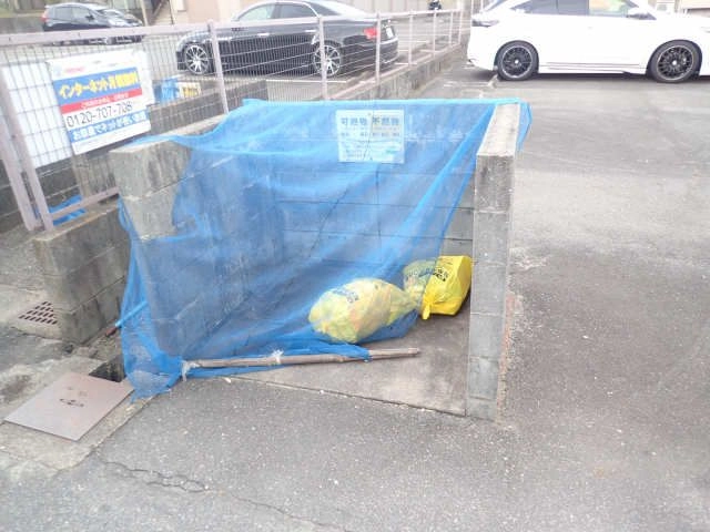 ゴミステーション