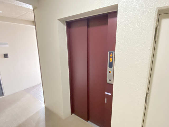 エレベーター
