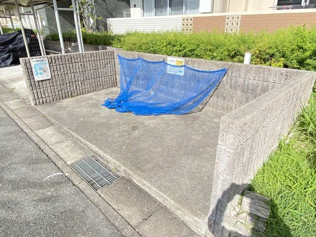 ゴミステーション