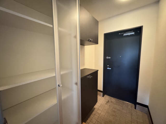 シューズボックス