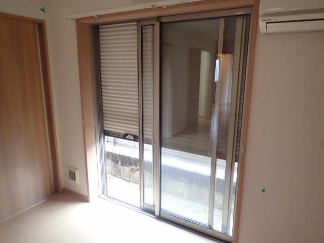 シャッター雨戸