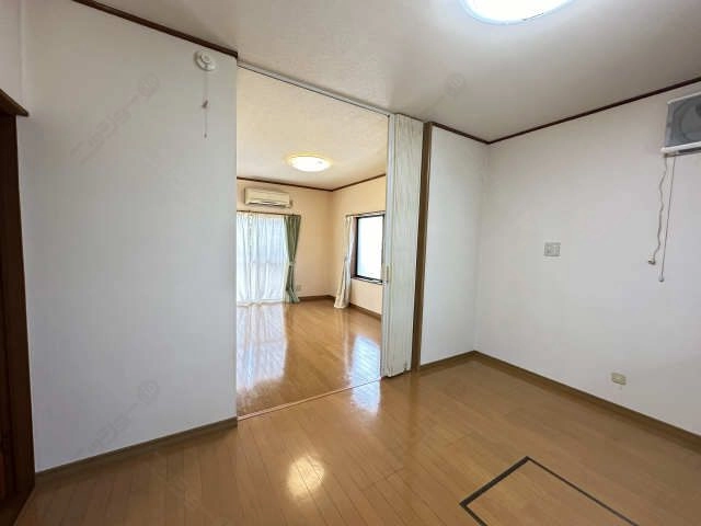 ダイニング~洋室